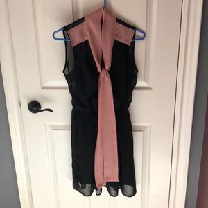 Dress with pink tie.